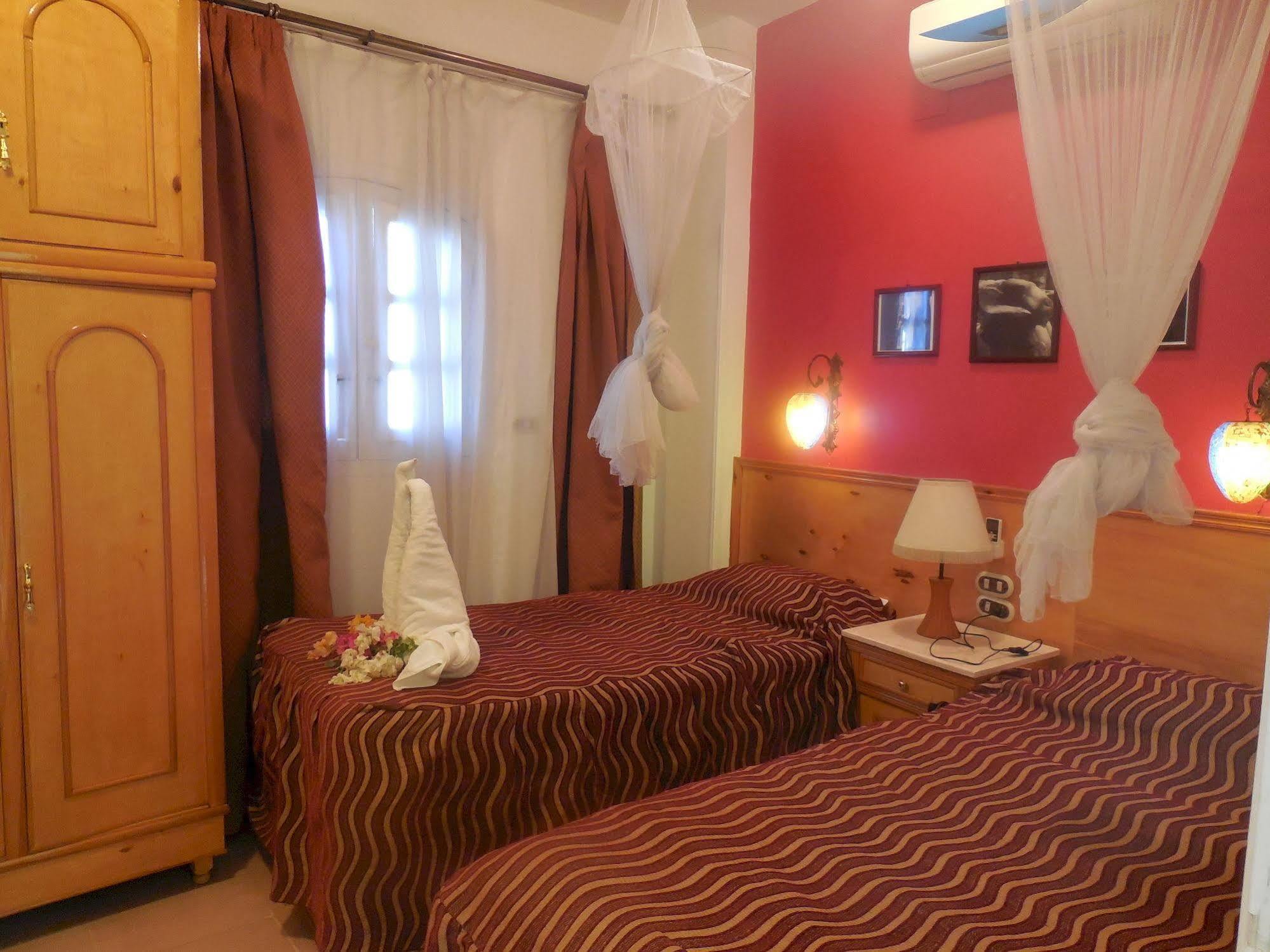 El Gezira Hotel Luxor Eksteriør billede
